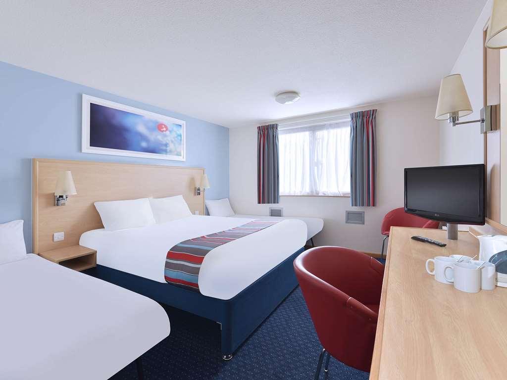 Travelodge Milton Keynes Old Stratford Cameră foto